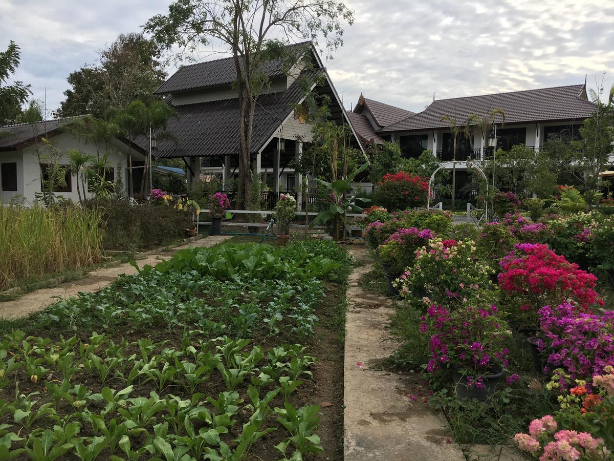 Radateeree Resort Chiang Mai Exteriör bild